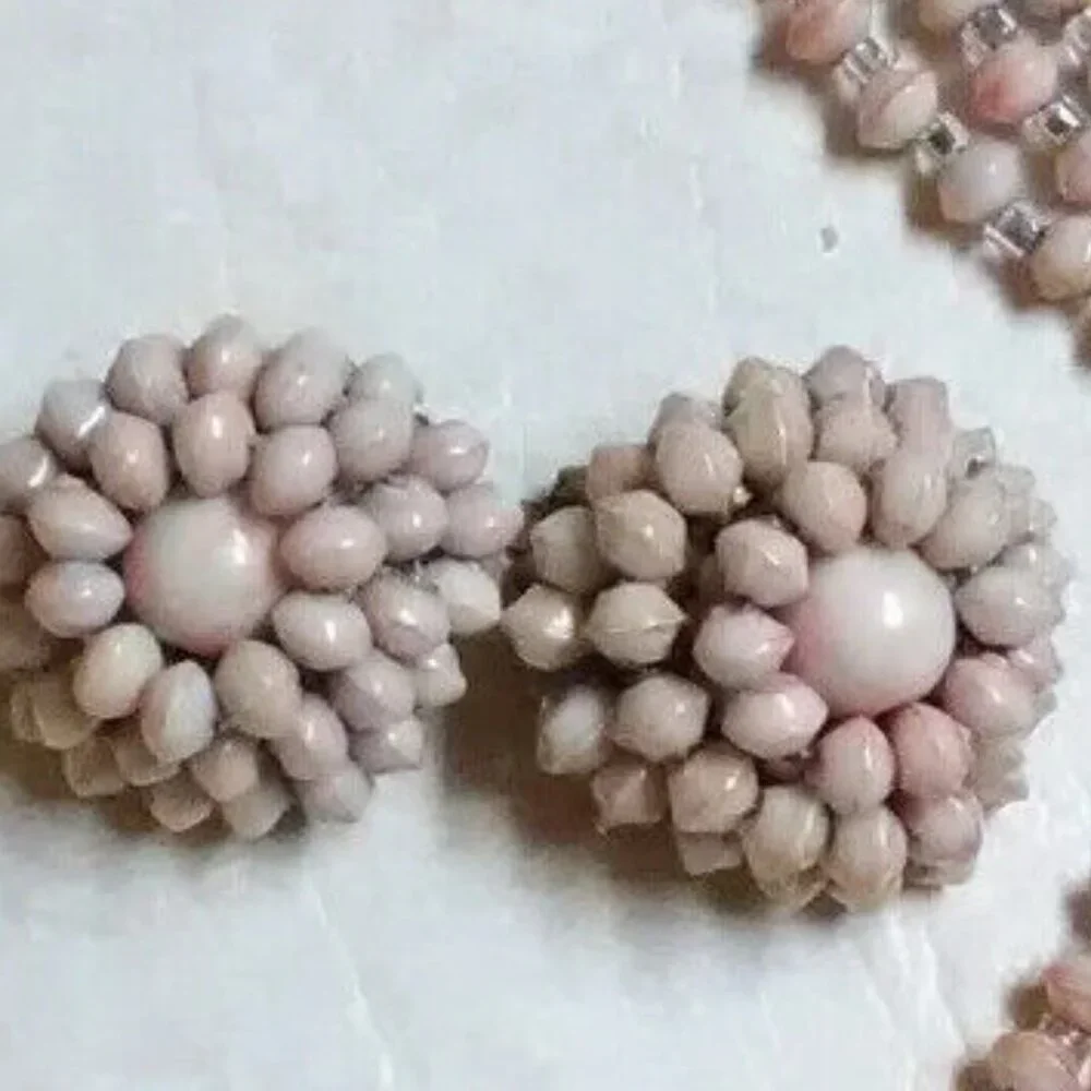 VINTAGE Hong Kong multi strand necklace / earrings set - Picture 12 of 13